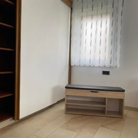 Gaestehaus Klein * 뉘르팅엔