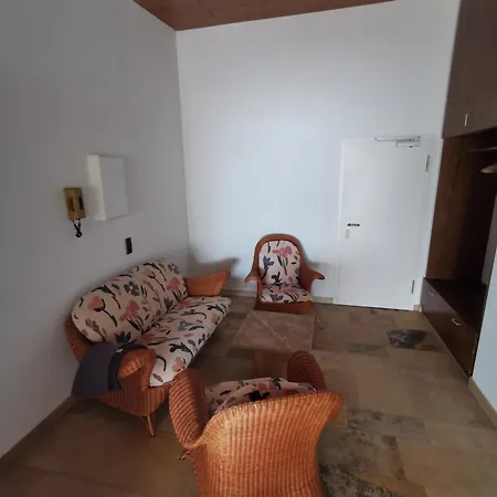 Gaestehaus Klein * ニュルティンゲン